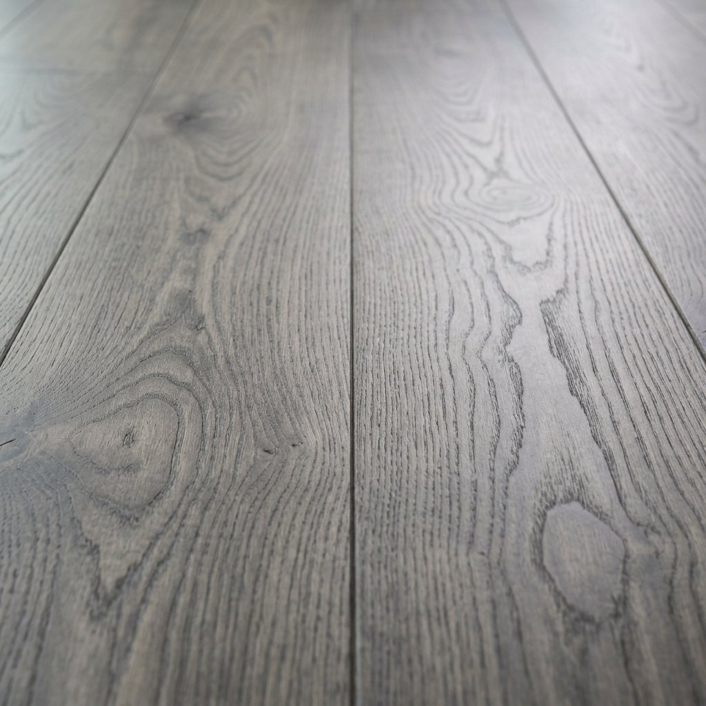 Long-Lasting Ash Grey Serenity - Image 4